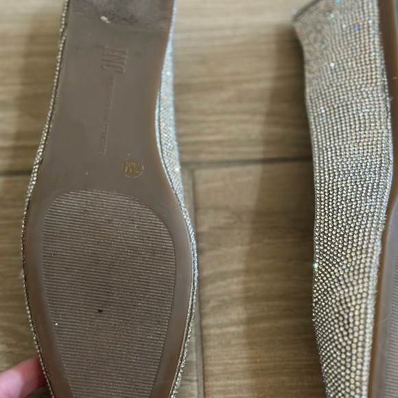 Rhinestone Flats - Picture 4 of 7